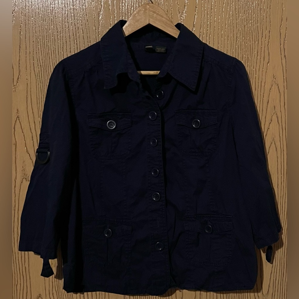 Sere Nade woman’s navy bottom down shirt large